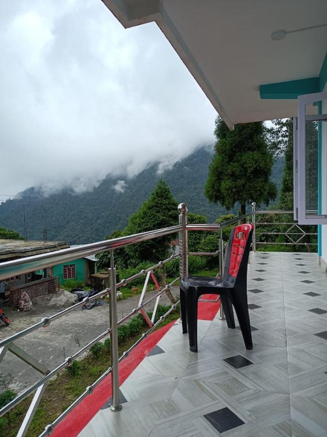 Mairung Gaon Farm Stay Rishop 外观 照片